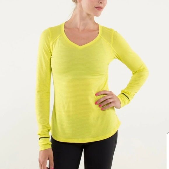 Lululemon Race Me Long Sleeve in Split Pea 6 - Picture 1 of 12